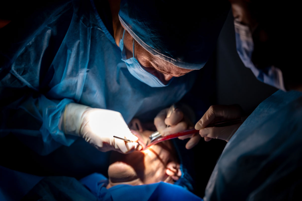 interventie chirurgicala de aditie de os