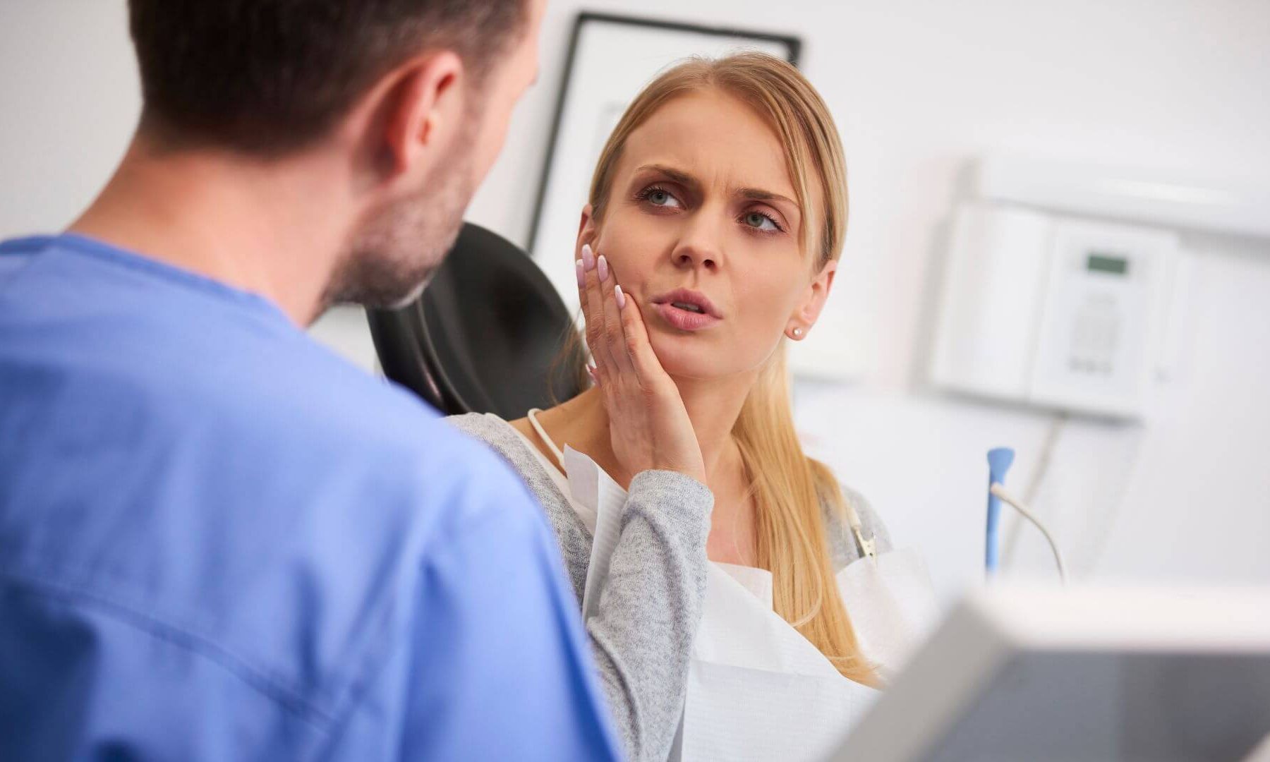 umflatura dupa implantul dentar